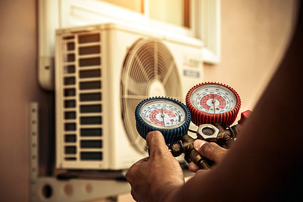 Professional Ac Installation technician working in Beaver Falls, PA